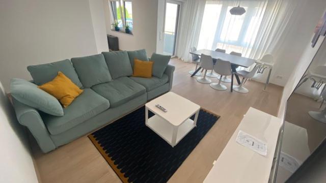 Strahlende Erdgeschoss-Wohnung Im Neubau Naehe Legoland Ichenhausen Exterior foto